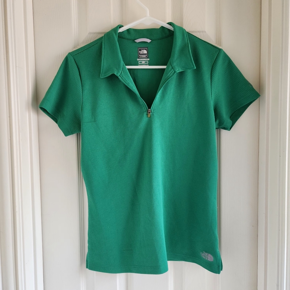 The North Face Women's Green Short-Sleeve Zip Polo